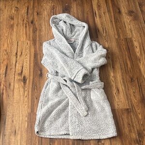 La Vie En Rose Gray Hooded Robe